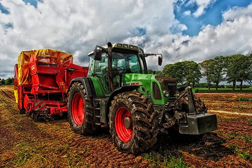 Corso per trattori agricoli a cerro maggiore con HASL